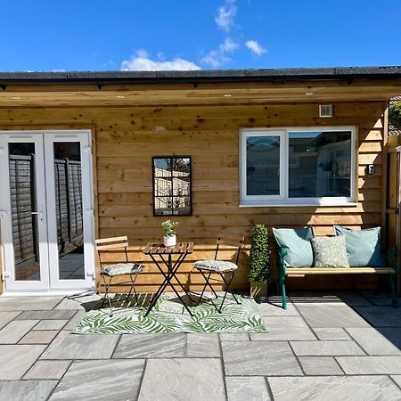 The Mudeford Gem Accommdation Christchurch (Dorset) Exterior foto